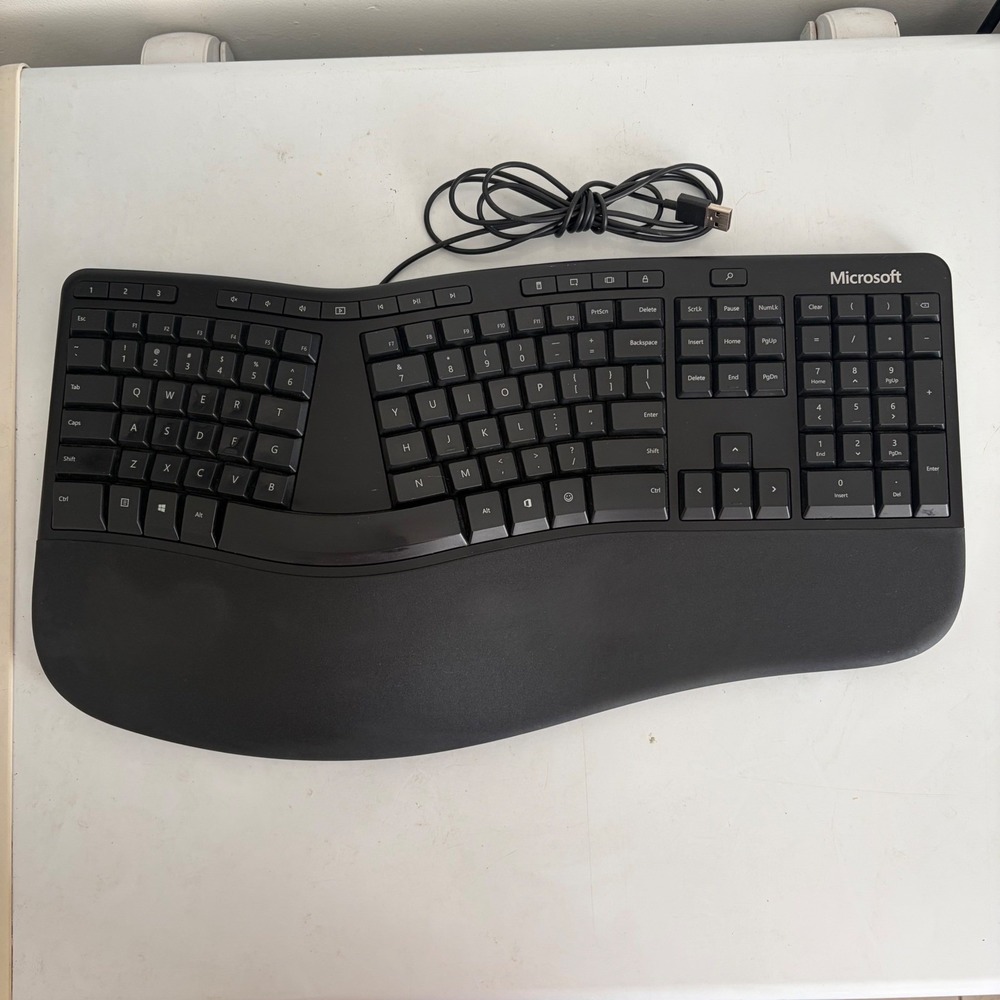 Microsoft Ergonomic Keyboard Model 1878 Black Wired USB Split Design QWERTY